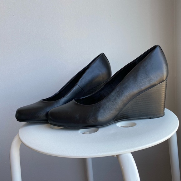 Vegan Call It Spring Wedge Heels - Picture 2 of 6